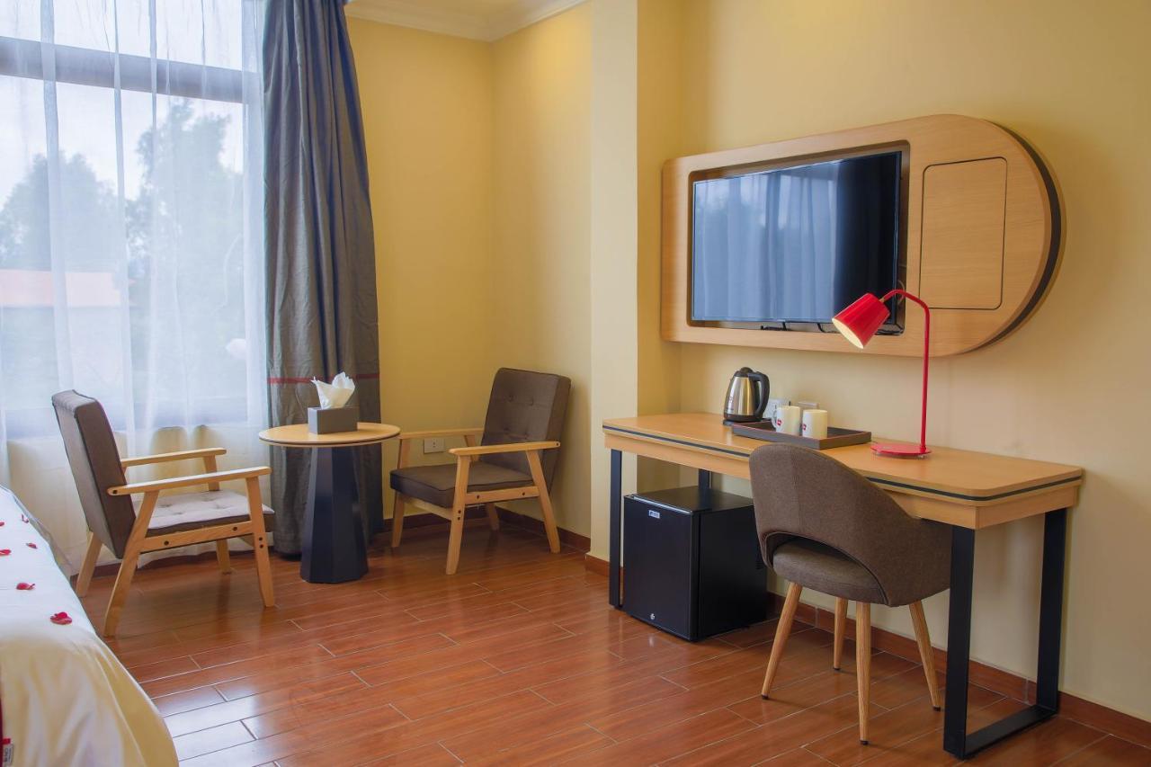 Ivy Hotel, Bishoftu ภายนอก รูปภาพ